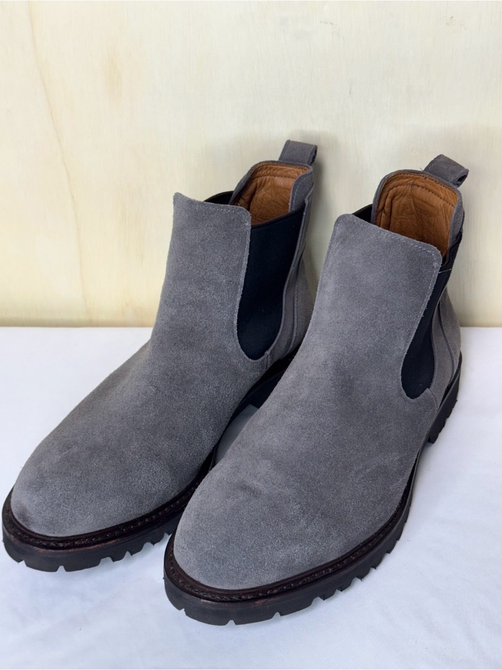 Allen Edmonds Grafton Chelsea Boots Mens Size US 10 Grey Suede